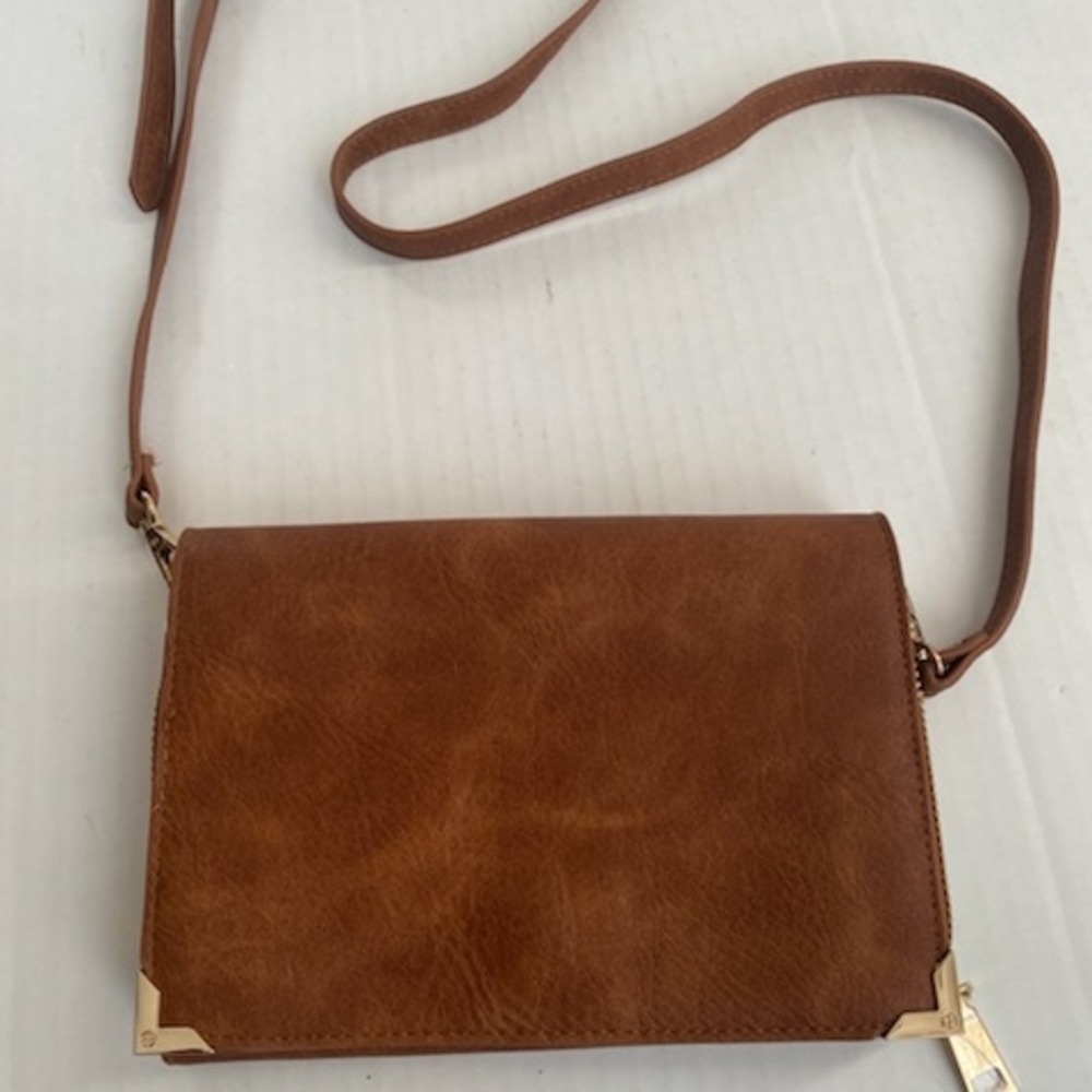 Mystique boutique Elegant Brown Leather Crossbody Bag